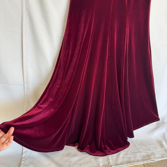 XSCAPE Burgundy Stretch Velvet Bardot Sweetheart Neck Formal Maxi Dress Size 14 - Picture 10 of 16